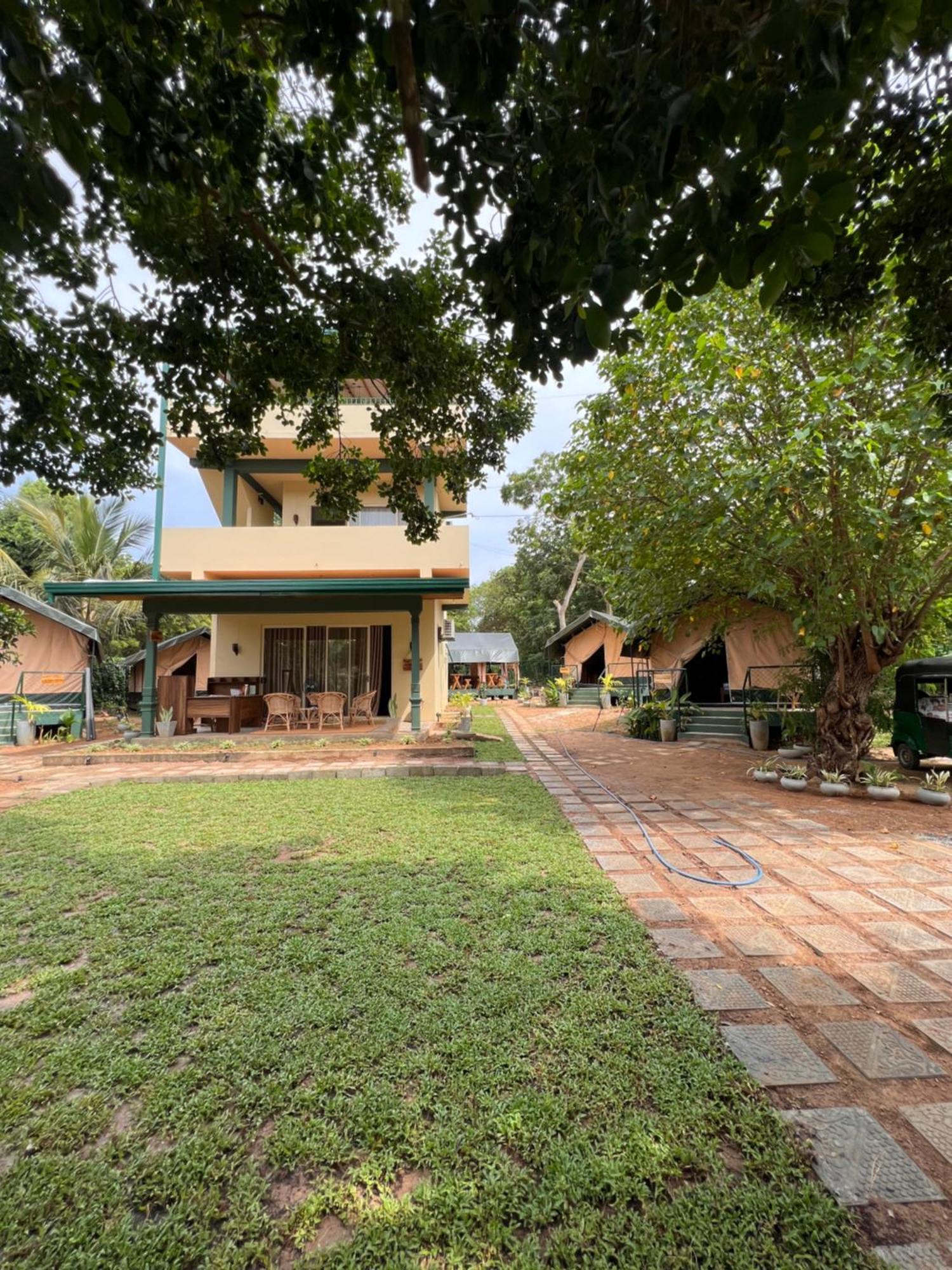At One - Glamping Hotel Rekawa Exterior photo